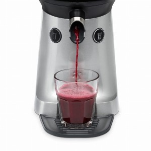 Pomegranate juice white HR 2.jpg
